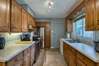 Photo 9: 2047 Cottonwood Crescent SE in Calgary: Southview Detached for sale : MLS®# A2077029