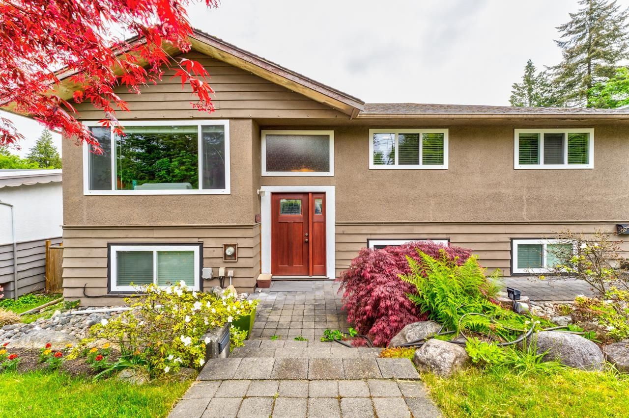 Main Photo: 1176 GLENAYRE Drive in Port Moody: College Park PM House for sale : MLS®# R2695115