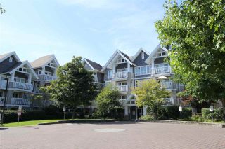 Photo 1: 305 20750 DUNCAN Way in Langley: Langley City Condo for sale in "Fairfield Lane" : MLS®# R2401633