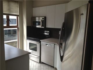 Photo 3: 305 1633 W 8TH Avenue in Vancouver: Fairview VW Condo for sale in "FIRCREST" (Vancouver West)  : MLS®# V1032090