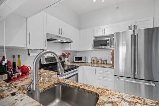 Photo 5: 411 2105 W 42ND Avenue in Vancouver: Kerrisdale Condo for sale in "The Brownstone" (Vancouver West)  : MLS®# R2387494