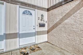 Photo 2: 2658 Oakmoor Drive SW in Calgary: Oakridge Semi Detached (Half Duplex) for sale : MLS®# A2044170