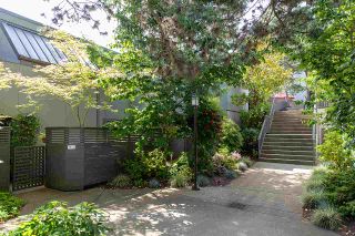 Photo 1: 1318 W 7TH Avenue in Vancouver: Fairview VW Townhouse for sale in "FAIRVIEW VILLAGE" (Vancouver West)  : MLS®# R2478387