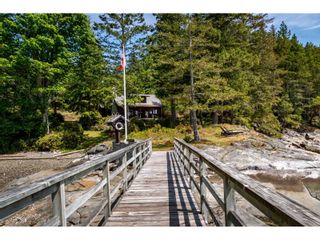 Photo 9: LOT D HARDY ISLAND in Pender Harbour: House for sale : MLS®# R2780965