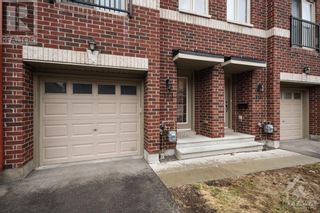 Photo 2: 113 CAMDEN PRIVATE in Ottawa: House for sale : MLS®# 1385847