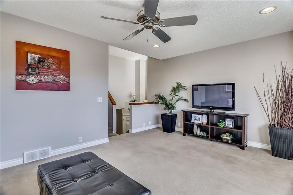 Photo 20: Photos: 82 COVEWOOD Circle NE in Calgary: Coventry Hills House for sale : MLS®# C4141062