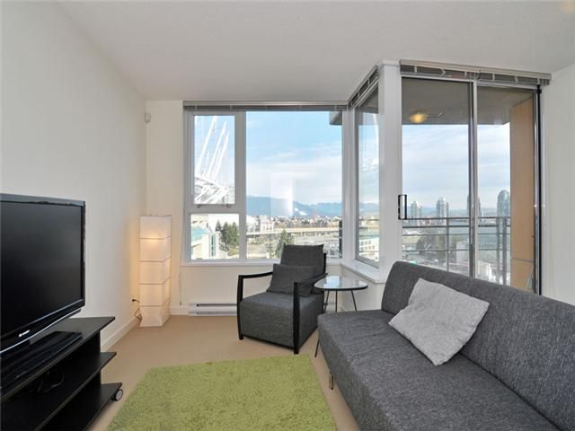Main Photo: 1201 33 SMITHE Street in Vancouver: Yaletown Condo for sale in "Coopers Lookout" (Vancouver West)  : MLS®# V924404