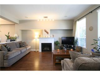 Photo 2: 7035 180TH Street in Surrey: Cloverdale BC Townhouse for sale in "Terraces at Provinceton" (Cloverdale)  : MLS®# F1321637