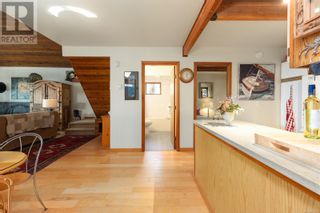 Photo 17: 1285 Lynn Rd in Tofino: House for sale : MLS®# 961101