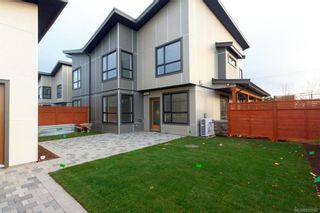Photo 34: 7950 Lochside Dr in Central Saanich: CS Turgoose Half Duplex for sale : MLS®# 830566