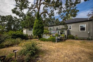 Photo 2: 3335 Maplewood Rd in Saanich: SE Maplewood House for sale (Saanich East)  : MLS®# 884335