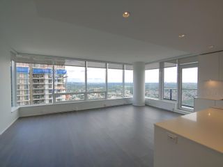 Photo 3: 5702 1955 ALPHA Way in Burnaby: Brentwood Park Condo for sale in "AMAZING BRENTWOOD TOWER 2" (Burnaby North)  : MLS®# R2736976