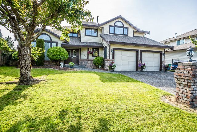 Main Photo: 12415 204 Street in Maple Ridge: Northwest Maple Ridge House for sale in "ALVERA PARK" : MLS®# R2075125