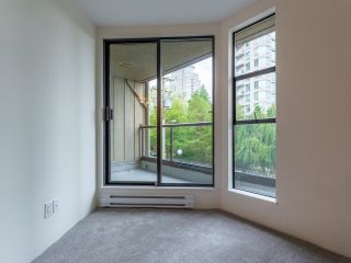 Photo 13: 403 1040 PACIFIC Street in Vancouver: West End VW Condo for sale in "CHELSEA TERRACE" (Vancouver West)  : MLS®# R2694602