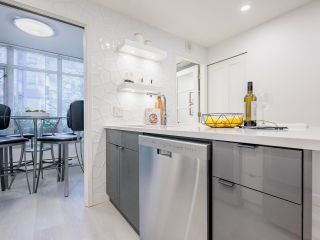 Photo 6: 100 1068 HORNBY Street in Vancouver: Downtown VW Townhouse for sale in "The Canadian at Wall Centre" (Vancouver West)  : MLS®# R2762138