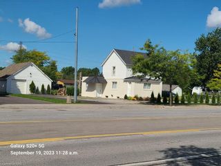 Photo 2: 7151 Stanley Avenue in Niagara Falls: 217 - Arad/Fallsview Mixed for sale : MLS®# 40473992