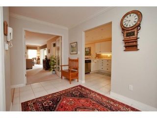 Photo 9: # 402 1725 128TH ST in Surrey: Crescent Bch Ocean Pk. Condo for sale (South Surrey White Rock)  : MLS®# F1441077