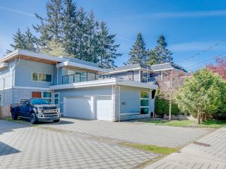 Photo 2: 13756 NORTH BLUFF Road: White Rock House for sale (South Surrey White Rock)  : MLS®# R2867061