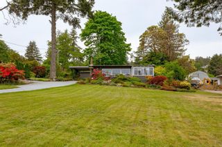 Photo 6: 8698 East Saanich Rd in North Saanich: NS Dean Park House for sale : MLS®# 957336