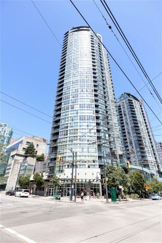 Photo 1: 202 1199 SEYMOUR Street in Vancouver: Downtown VW Condo for sale in "BRAVA TOWER A" (Vancouver West)  : MLS®# R2183897