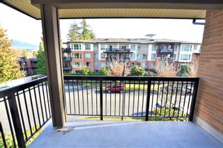 Photo 2: 313 1150 KENSAL Place in Coquitlam: New Horizons Condo for sale in "THOMAS HOUSE" : MLS®# R2747909