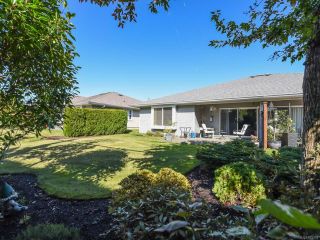 Photo 29: 110 2077 St Andrews Way in COURTENAY: CV Courtenay East Row/Townhouse for sale (Comox Valley)  : MLS®# 825107