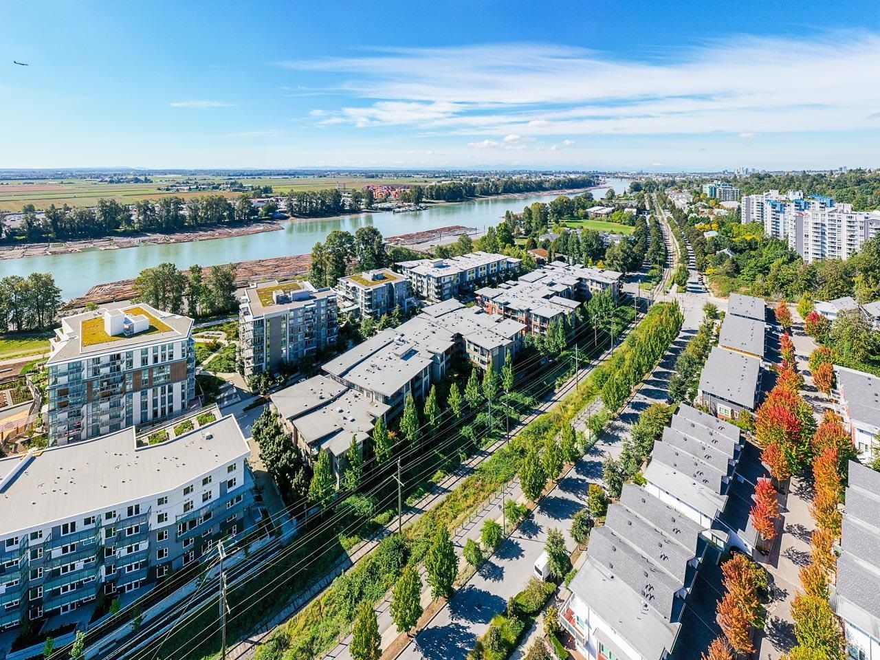 Photo 38: Photos: 307 3163 RIVERWALK Avenue in Vancouver: South Marine Condo for sale in "NEW WATER" (Vancouver East)  : MLS®# R2619096