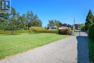 Photo 10: 155 Willow Way in Comox: House for sale : MLS®# 932507
