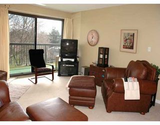 Photo 3: 304 10240 RYAN RD in Richmond: South Arm Condo for sale in "STORNOWAY" : MLS®# V582244