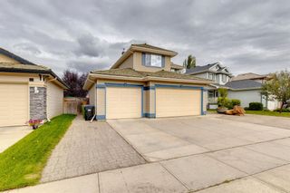 Photo 2: 636 Douglas Glen Boulevard SE in Calgary: Douglasdale/Glen Detached for sale : MLS®# A1139792