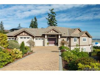 Main Photo: 3530 Proudfoot Pl in VICTORIA: Co Royal Bay House for sale (Colwood)  : MLS®# 692492