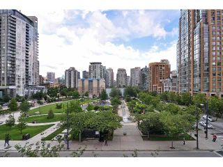 Photo 41: 411 1225 RICHARDS Street in Vancouver: Yaletown Condo for sale in "Eden" (Vancouver West)  : MLS®# V1052342
