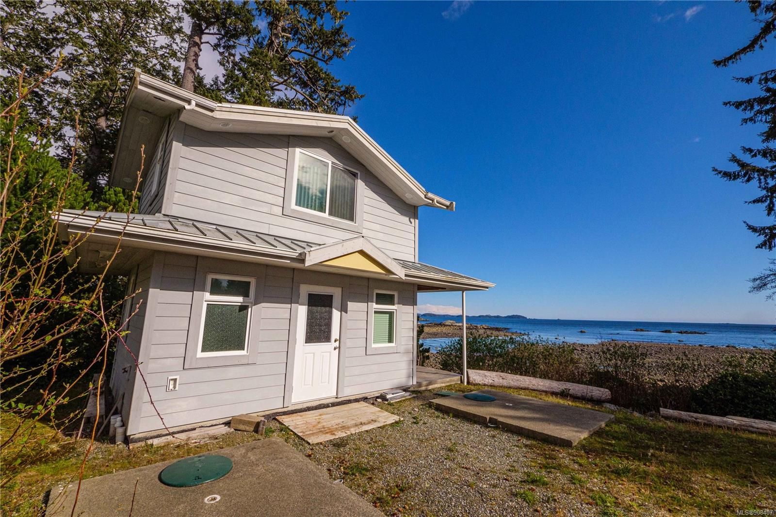 Main Photo: 1006 Seventh Ave in Ucluelet: PA Salmon Beach House for sale (Port Alberni)  : MLS®# 908407