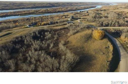 Main Photo: 432 Saskatchewan Road in Sarilia Country Estates: Lot/Land for sale : MLS®# SK950034