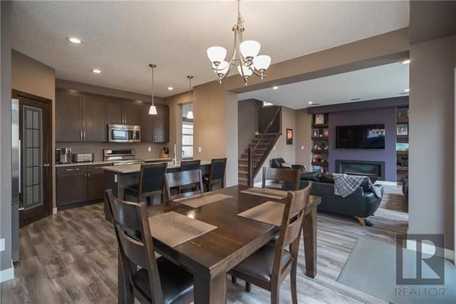 Photo 6: Photos:  in Winnipeg: Canterbury Park Residential for sale (3M) 