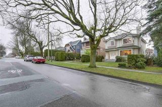 Photo 20: 7656 HEATHER Street in Vancouver: Marpole House for sale in "MARPOLE" (Vancouver West)  : MLS®# R2255471