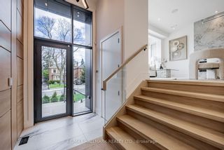Photo 2: 118 Airdrie Road in Toronto: Leaside House (2-Storey) for sale (Toronto C11)  : MLS®# C8241450