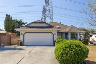 Photo 1: 18172 CLAYTONWOOD Crescent in Surrey: Cloverdale BC House for sale (Cloverdale)  : MLS®# R2759576