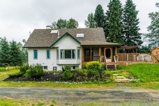 Photo 2: 3035 UPPER FRASER Road in Prince George: Giscome/Ferndale House for sale (PG Rural East (Zone 80))  : MLS®# R2540494