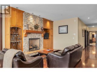 Photo 2: 7700 Porcupine Road Unit# 209 in Big White: House for sale : MLS®# 10304197