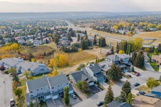 Photo 3: 103 Edgeland Road NW in Calgary: Edgemont Detached for sale : MLS®# A2005118