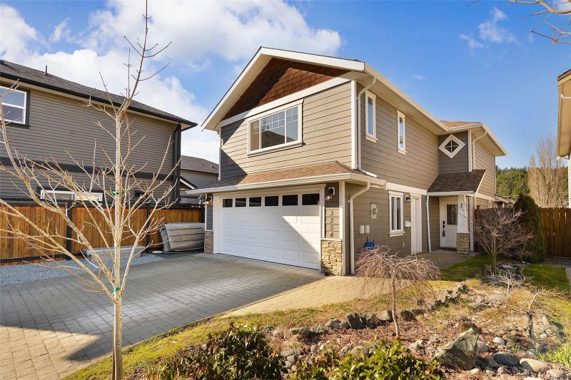 FEATURED LISTING: 3254 WALFRED Pl Langford