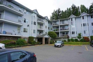 Photo 2: 105 2750 FULLER STREET in Abbotsford: Central Abbotsford Condo for sale : MLS®# R2556219