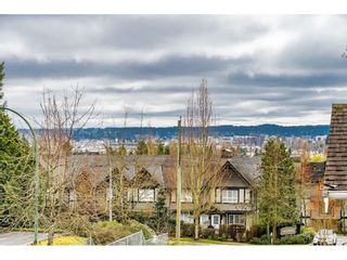 Photo 3: 11 20195 68 Avenue in Langley: Willoughby Heights Townhouse for sale : MLS®# R2674625