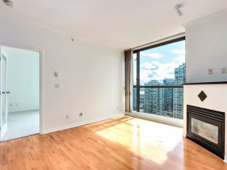 Photo 4: 2304 928 RICHARDS Street in Vancouver: Yaletown Condo for sale in "Yaletown" (Vancouver West)  : MLS®# R2880702