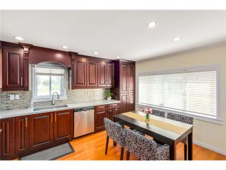 Photo 5: 2647 NAPIER Street in Vancouver: Renfrew VE House for sale in "RENFREW" (Vancouver East)  : MLS®# V1083789