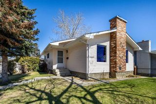 Photo 1: 379 Rundleview Drive NE in Calgary: Rundle Detached for sale : MLS®# A2124961