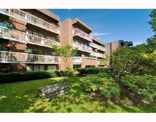 Photo 1: 413 1655 NELSON Street in Vancouver: West End VW Condo for sale in "HAMSTEAD MANOR" (Vancouver West)  : MLS®# V659833