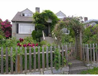 Photo 1: 342 W 15TH Street in North Vancouver: Central Lonsdale House for sale : MLS®# V654405