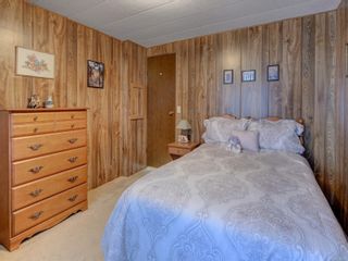 Photo 11: 10 124 Cooper Rd in View Royal: VR Glentana Manufactured Home for sale : MLS®# 916903